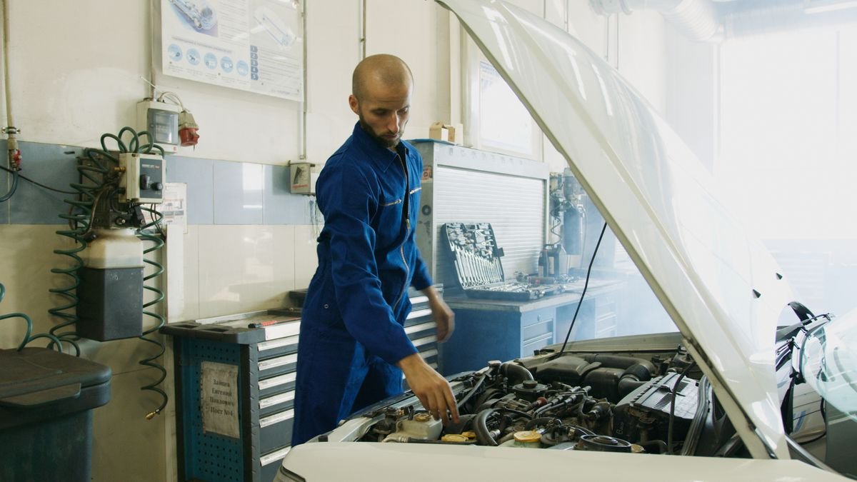 Technisches Gutachten — Unfallexperten Ingenieurbüro Bergheim